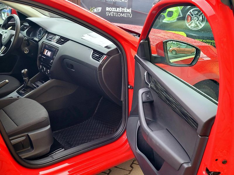 Škoda Octavia TDi Style CEBIA,CZ*SERV.KN     - fotka 23 z 44