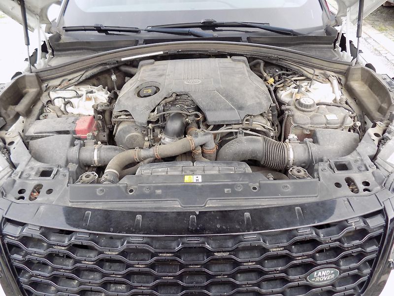 Land Rover Range Rover Velar D300 4X4 221 KW R DYNAMIC - fotka 40 z 44