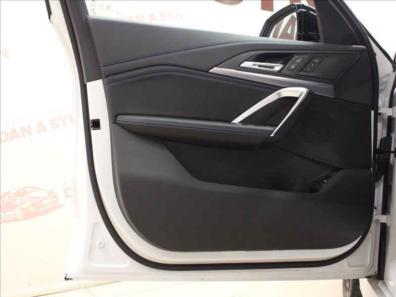 BMW X1 2,0 23d 145 kW xDrive M Sport - fotka 6 z 29