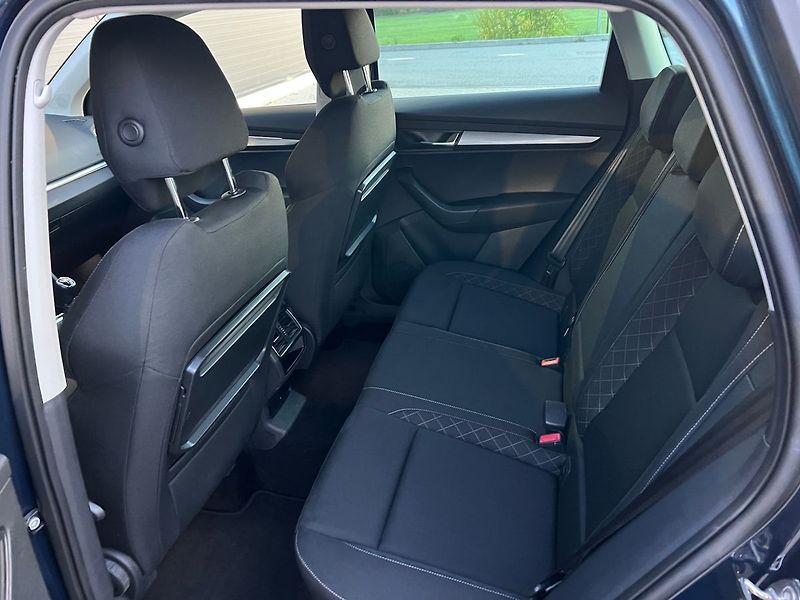 Škoda Karoq 1.0 TSI-Ambition P.KAMERA - fotka 63 z 98
