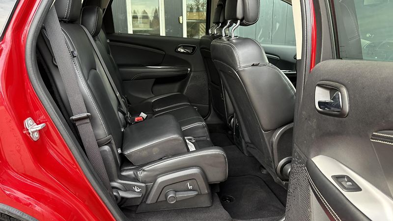 Fiat Freemont 2.0 M-jet 170k Black Code - fotka 10 z 17
