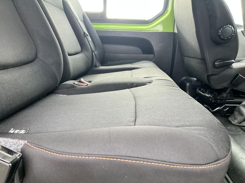 Renault Trafic 1.6DCi 107kw ČR 1.MAJ. odp.DPH - fotka 25 z 35