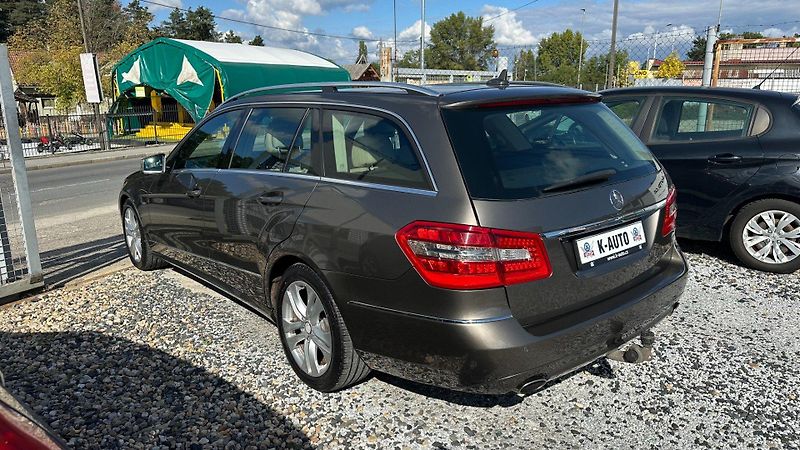 Mercedes-Benz Třídy E (2010) 350CDI 170kW *4M*Avantgarde* - fotka 6 z 24