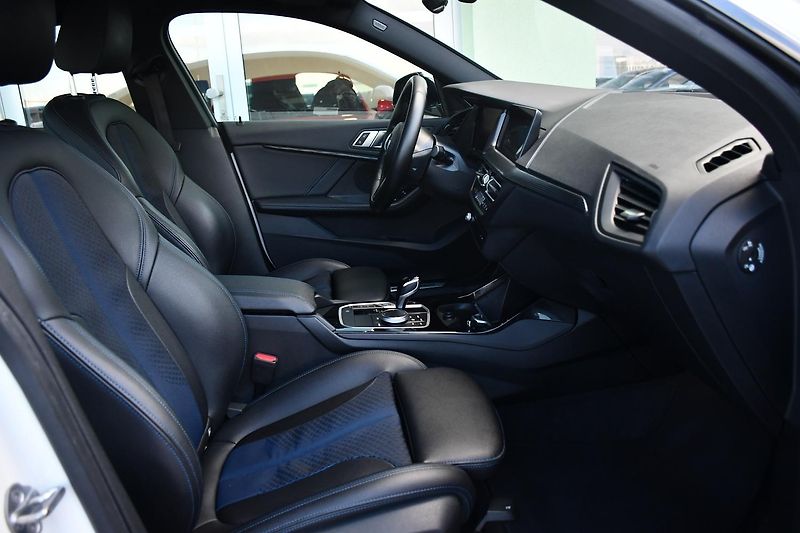 BMW Řada 2 218d M-SPORT 1M ČR - fotka 17 z 42