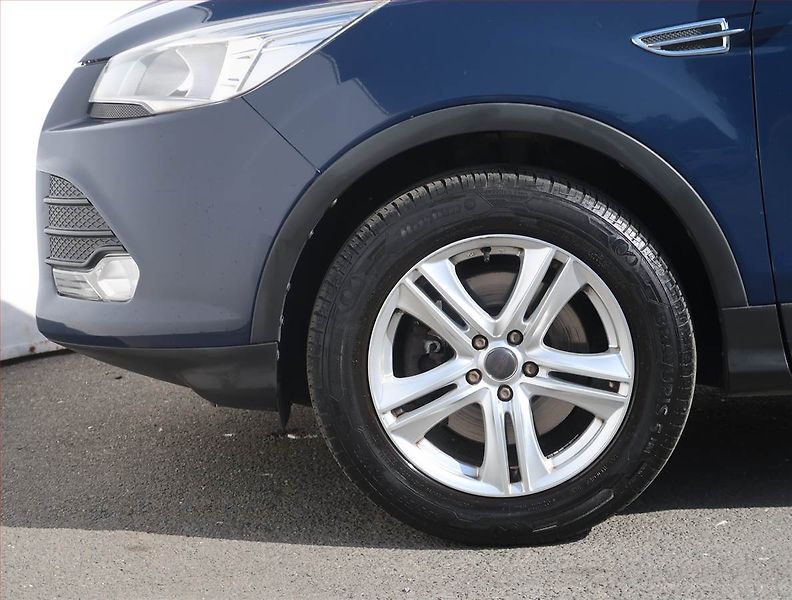 Ford Kuga (2015) Trend 1.5 TDCi, Serv.kniha - fotka 14 z 18
