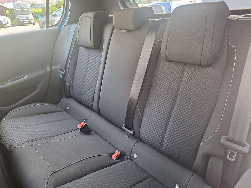 Peugeot 308 (2024) ACTIVE PACK 1.2 PT 130k EAT8 - fotka 22 z 22