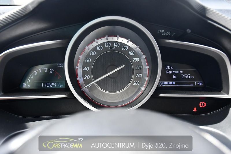 Mazda 3 2.0 SkyActiv-G120  - fotka 30 z 47