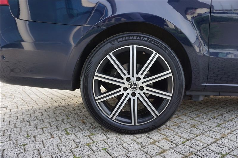 Mercedes-Benz Třídy V 2,0 V 300d AVG L 4M CZ, servis - fotka 7 z 20