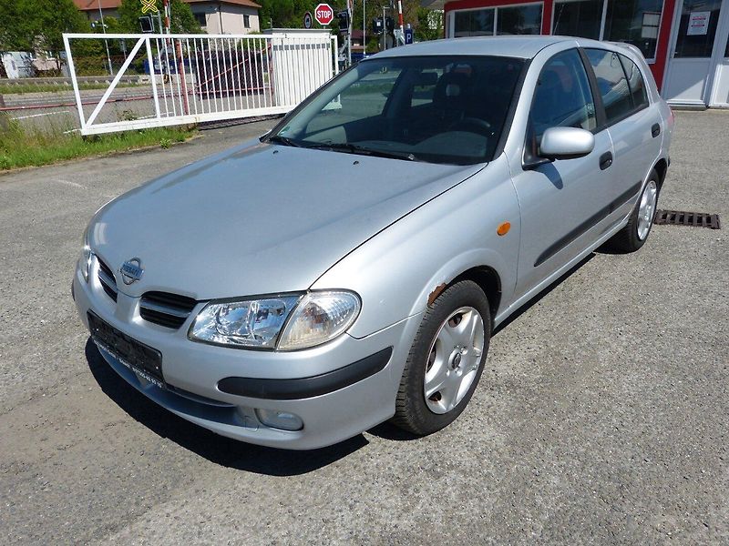 Nissan Almera 1.5 - fotka 1 z 8