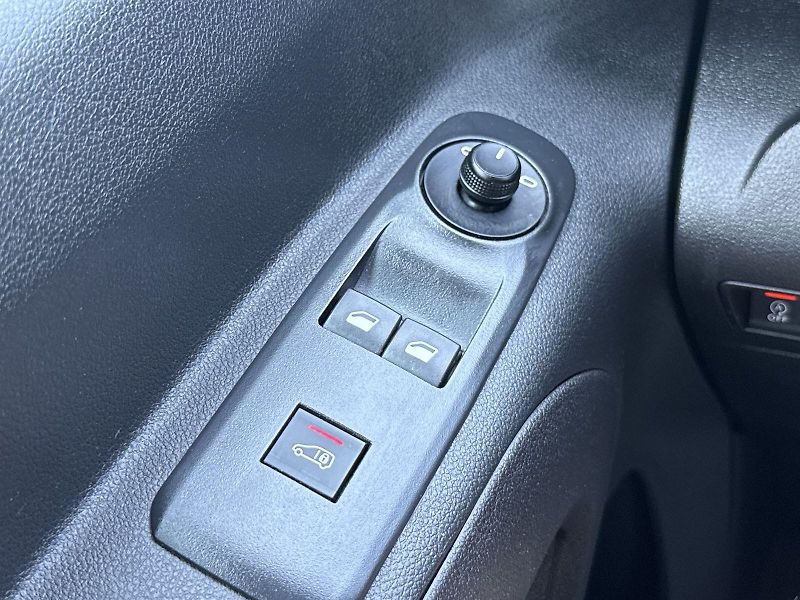 Peugeot Partner (2020) 1.5 BlueHDI L2 - fotka 16 z 25