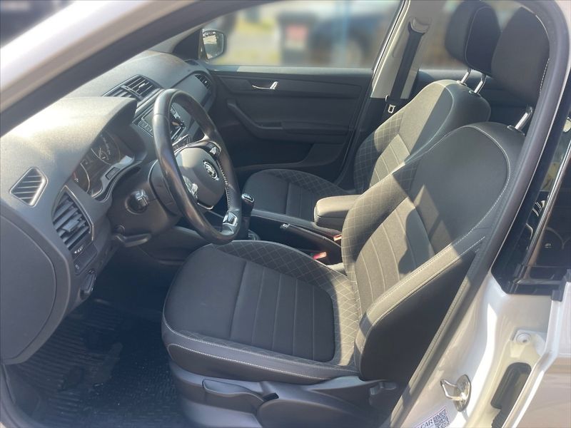 Škoda Fabia 1,0 TSI 70 Ambition - fotka 7 z 11