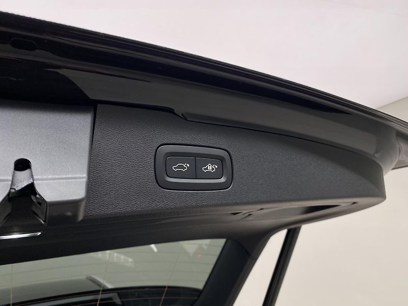 Volvo V60 (2026) B4 AUT BRIGHT PLUS - fotka 21 z 61