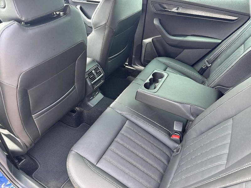 Škoda Karoq (2026) 1.5 TSI DSG Sportline - fotka 8 z 36