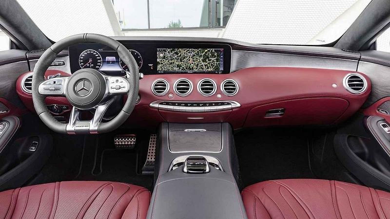 Mercedes-Benz třídy S Kabriolet.