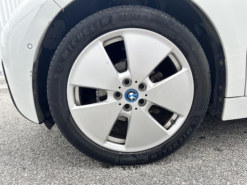 BMW i3 BEV - fotka 4 z 9