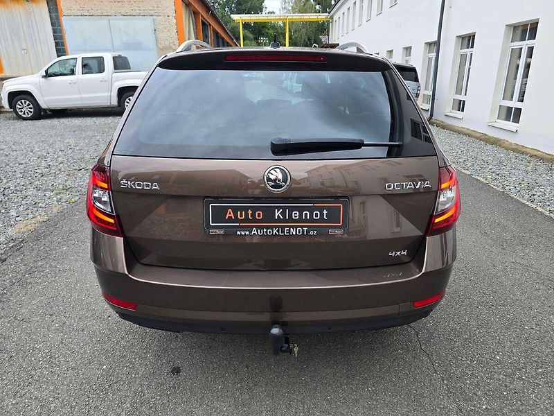 Škoda Octavia 2.0TSi 140kW DSG L&K 4x4 KŮŽE - fotka 6 z 38