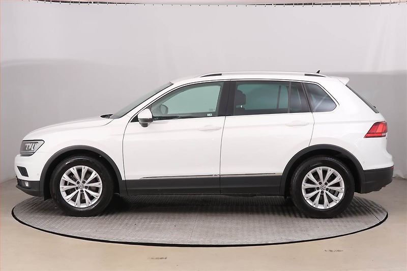 Volkswagen Tiguan (2018) Comfortline 1.4 TSI, ČR,1.maj - fotka 3 z 19