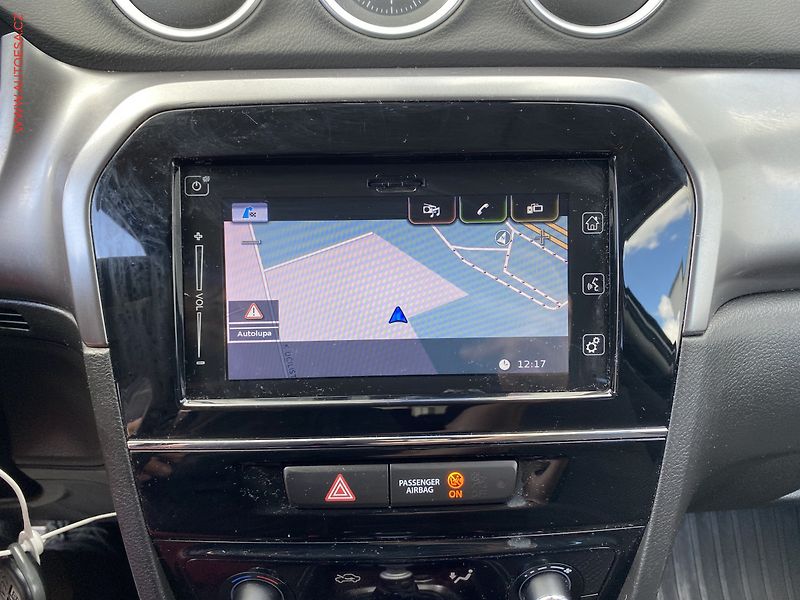 Suzuki Vitara (2020) 1.4 BJet AllGrip, Premium - fotka 17 z 18