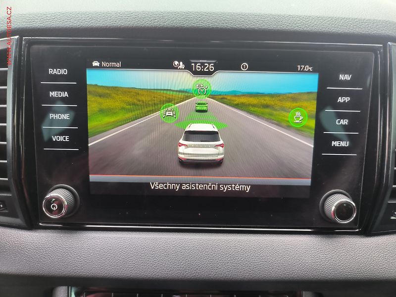 Škoda Karoq (2022) 1.5TSi, 2.maj,ČR, LED, TZ - fotka 16 z 26