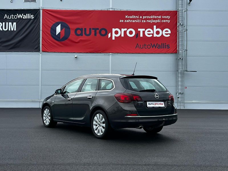 Opel Astra 2.0CDTI 121kW CZ Kůže TZ - fotka 5 z 21