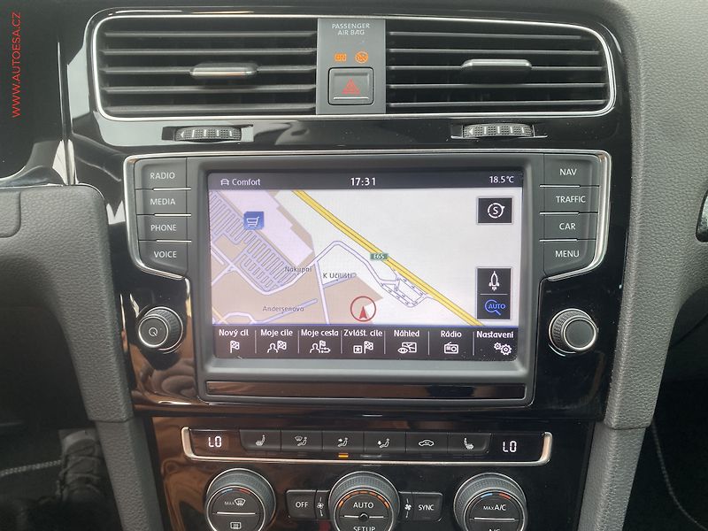 Volkswagen Golf (2013) 2.0 TDi, Highline, DSG, bixen - fotka 18 z 19