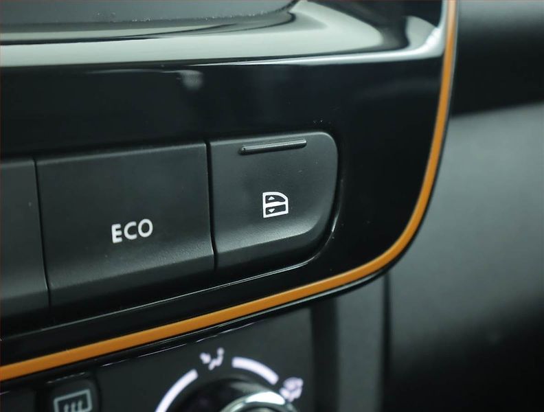 Dacia Spring (2022) Electric 45 (27 kWh), SoH 93% - fotka 17 z 18