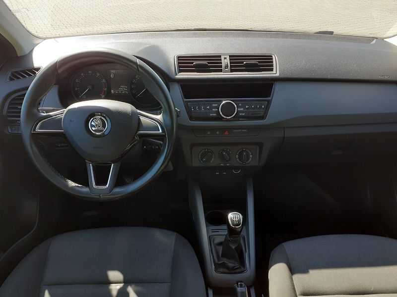 Škoda Fabia (2018) 1.0 TSI ČR - fotka 7 z 26