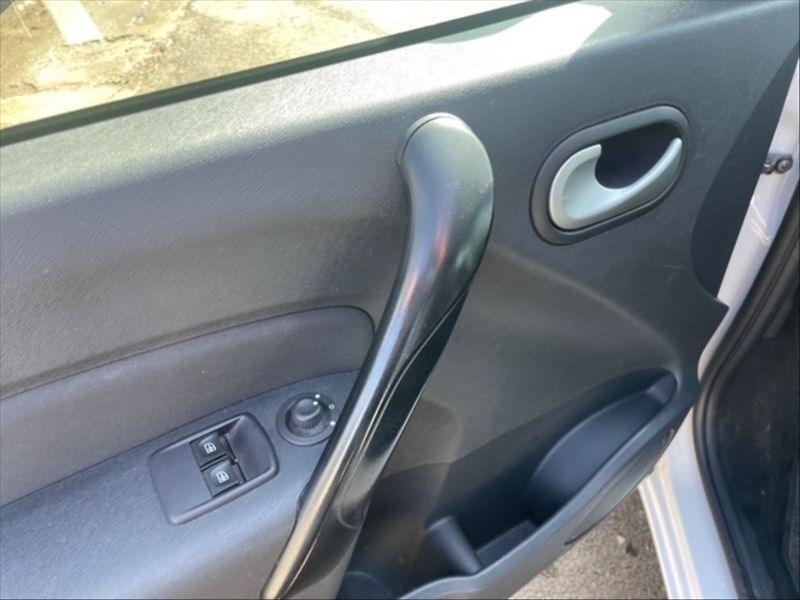 Renault Kangoo 1,5 BdCi 95 Zen - fotka 11 z 11