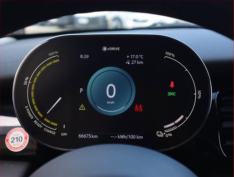 Mini Ostatní (2021) Cooper SE 32 kWh, SoH 96% - fotka 11 z 22