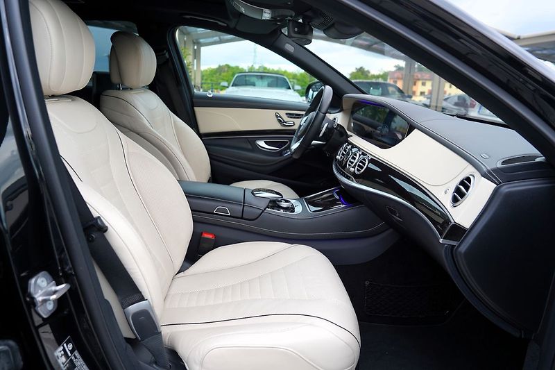 Mercedes-Benz Třídy S S 350d Long 4matic AMG TV - fotka 28 z 50