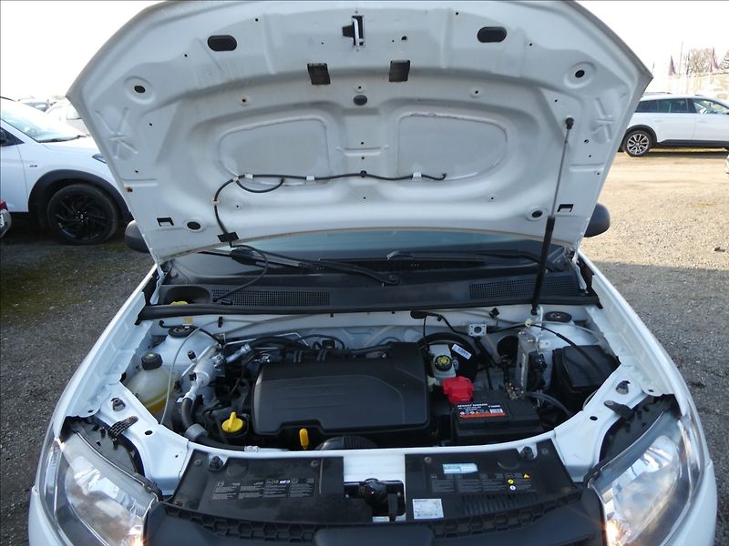 Dacia Sandero 1,2 16V 55kW Access, KLIMA - fotka 27 z 33