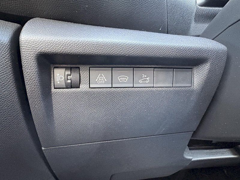 Citroën C4 (2024) X Plus 1,2 PureTech EAT8 - fotka 23 z 27