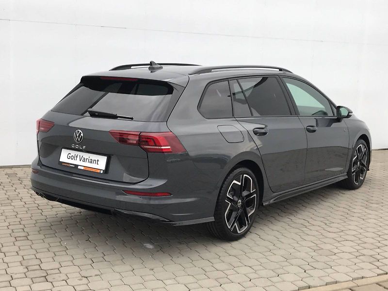 Volkswagen Golf (2026) R-Line People 7DSG mHEV 1,5eTS - fotka 2 z 7