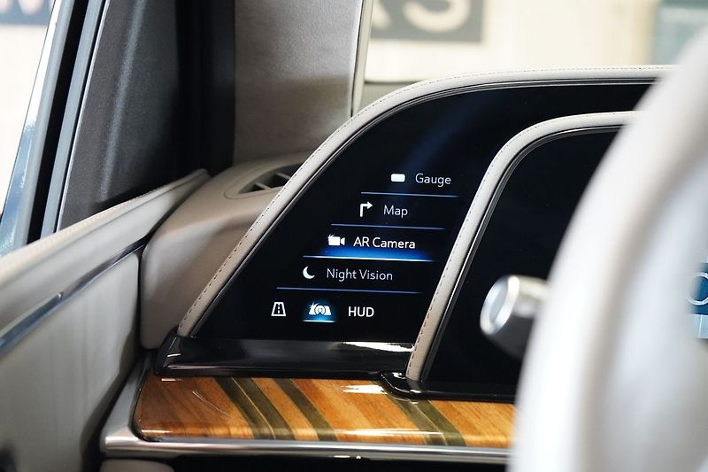 Cadillac Escalade ESV Sport Platinum - fotka 35 z 59