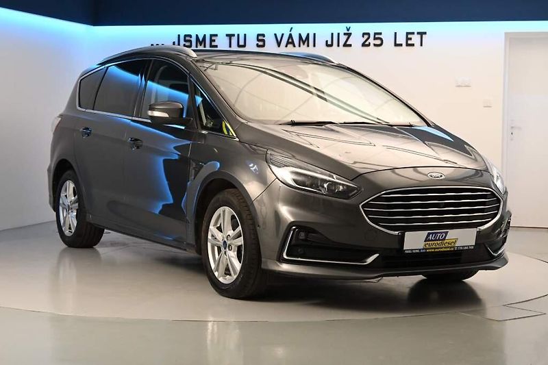 Ford S-MAX (2022) 2.0 LED ACC SONY Tažné WEBASTO - fotka 4 z 40