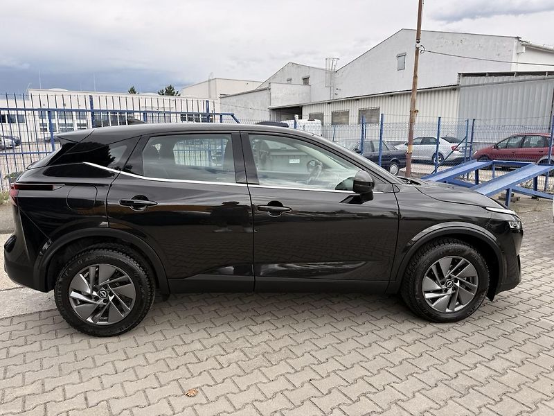 Nissan Qashqai (2022) 1.3 MHEV,140PS,ZÁRUKA - fotka 13 z 37