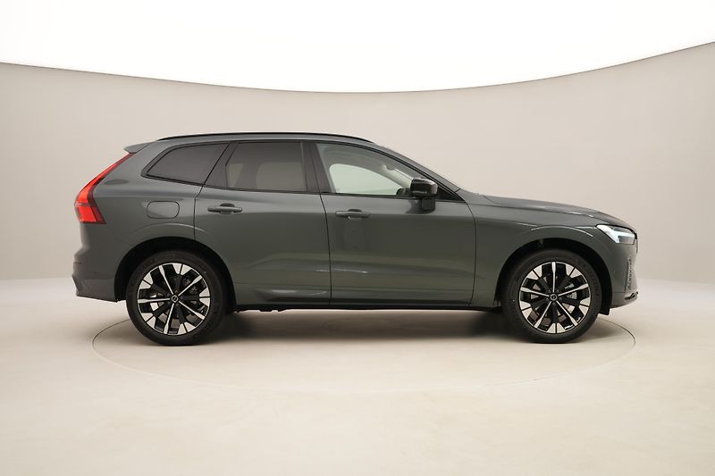 Volvo XC60 B5 AWD ULTRA CZ 1.maj - fotka 12 z 52