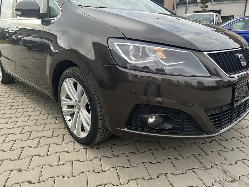 Seat Alhambra (2014) 2,0TDi DSG Style MAX VÝBAVA!!! - fotka 8 z 77