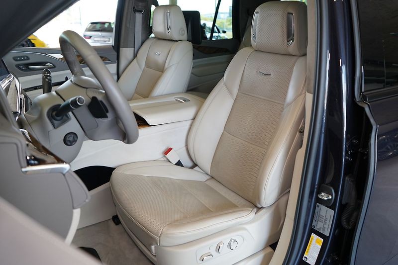 Cadillac Escalade Sport Platinum - fotka 16 z 54
