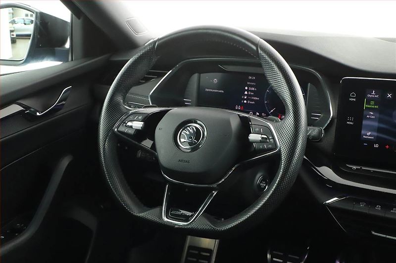 Škoda Octavia (2023) 2.0 TDI - fotka 8 z 18