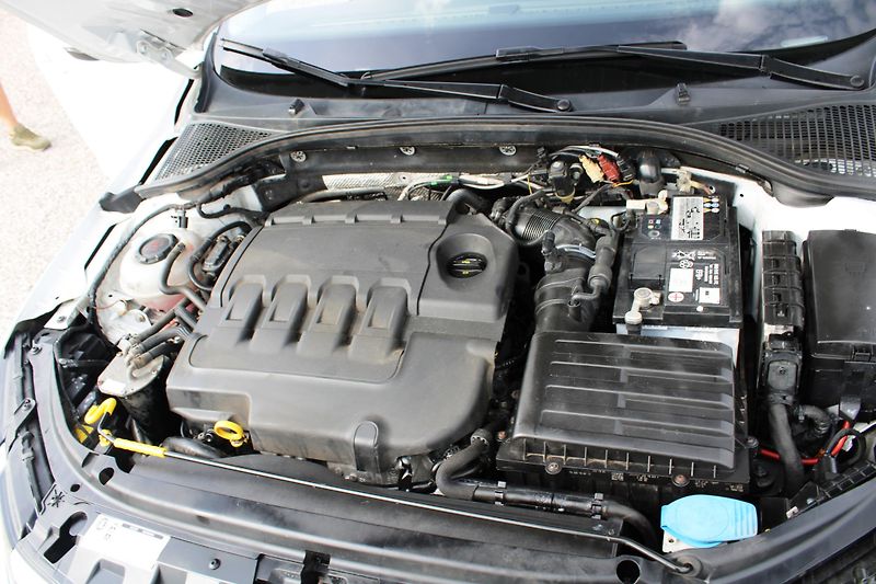 Škoda Octavia (2020) 2,0TDI KLIMA LED NAVI TEMPOMAT - fotka 16 z 16