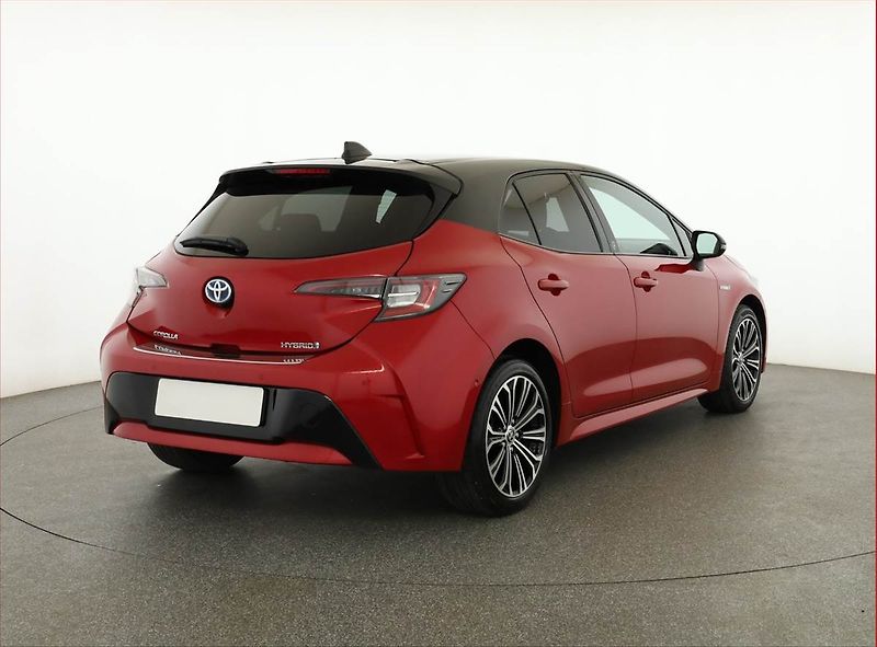 Toyota Corolla (2020) GR Sport 1.8 Hybrid - fotka 5 z 19