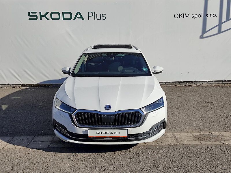 Škoda Octavia (2023) Combi Style Comfort 2,0 tdi 11 - fotka 4 z 42