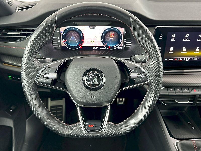Škoda Octavia (2023) Combi 2.0TSI 180kW RS - fotka 9 z 34