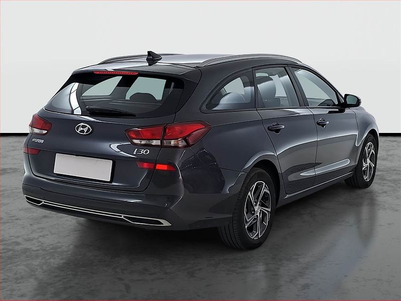 Hyundai i30 (2023) 1.0 T-GDI, ČR,1.maj - fotka 5 z 17