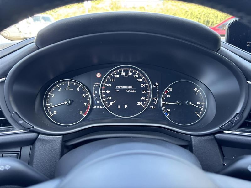 Mazda CX-30 2,0 i 137 4x4 AT GT Plus TAŽNÉ - fotka 49 z 50