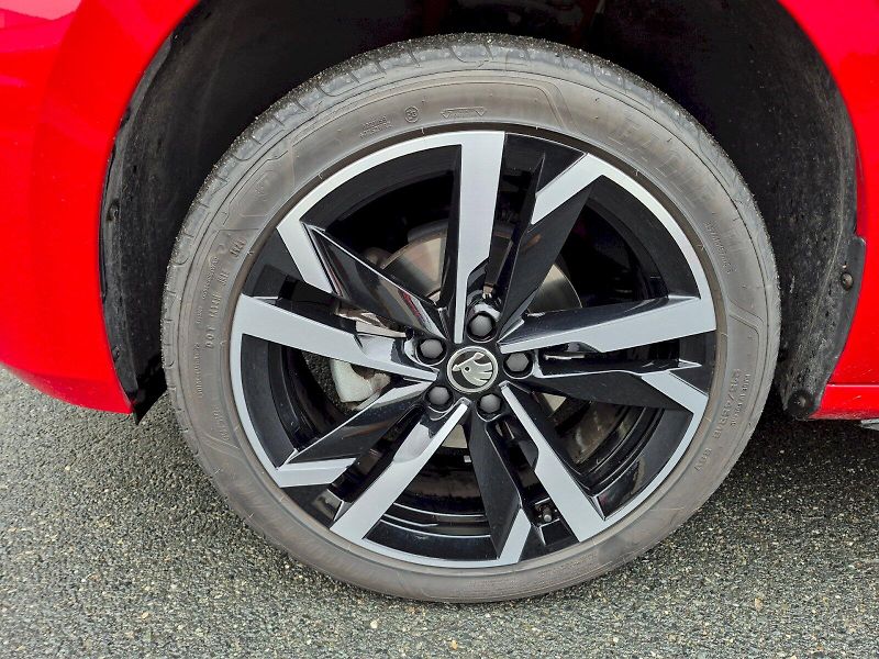 Škoda Kamiq (2024) Monte Carlo 1.0 TSI 85kW DSG - fotka 33 z 33