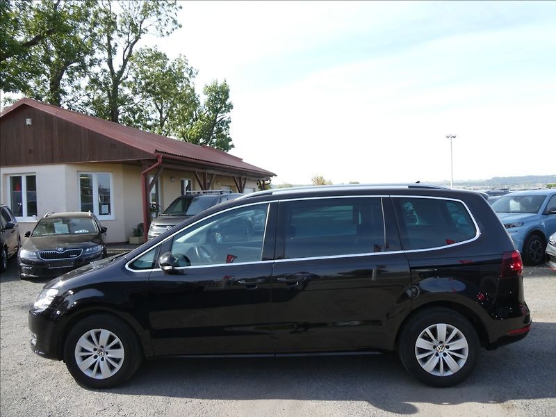 Volkswagen Sharan 2,0 TDi 110kW serviska, závěs - fotka 6 z 50