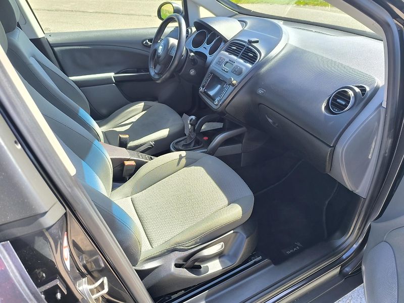 Seat Toledo (2005) 1.9 TDi - fotka 14 z 28