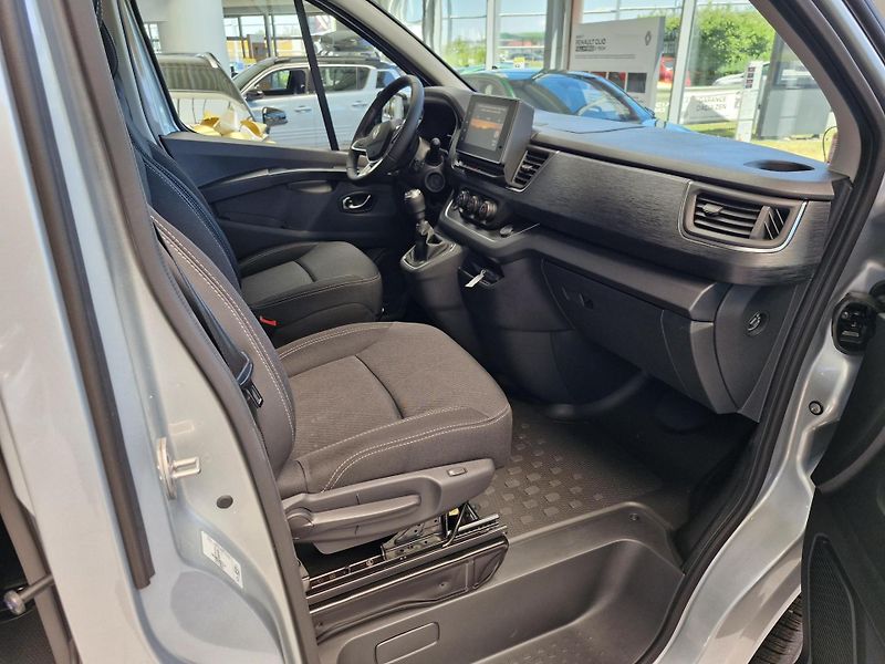 Renault Trafic (2026) L2 Equilibre 150k 8míst - fotka 12 z 19